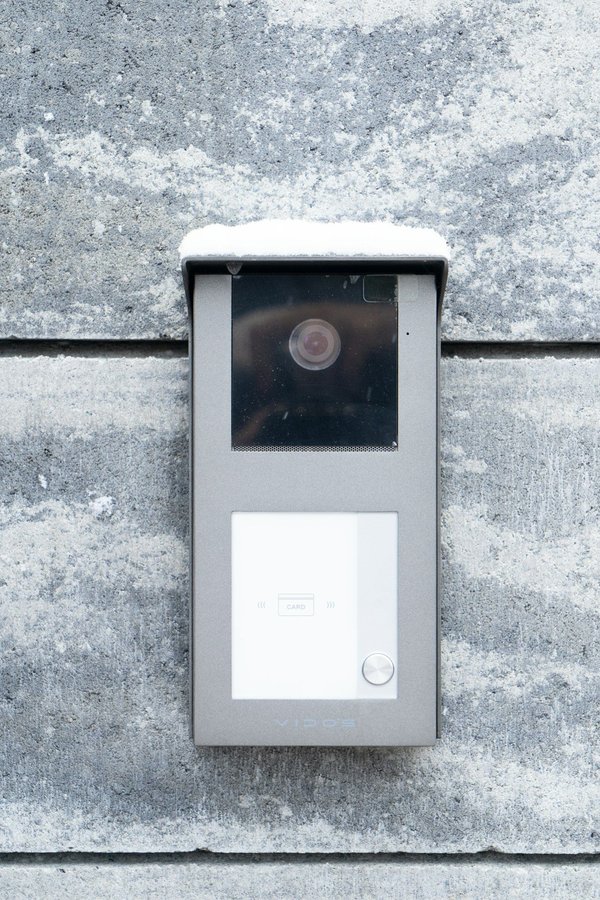 ¿Cómo puede utilizarse la inteligencia artificial en la vigilancia ambiental?